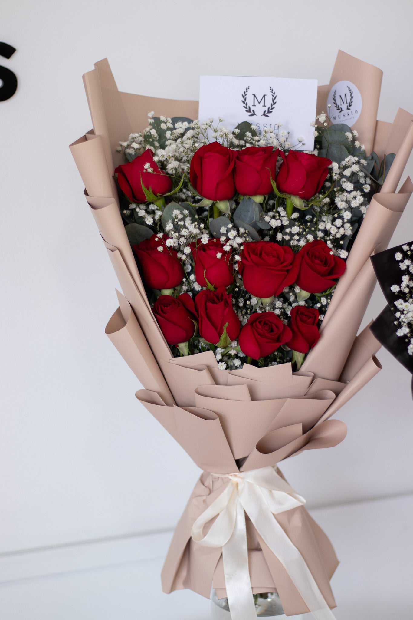 12 rosas rojas
